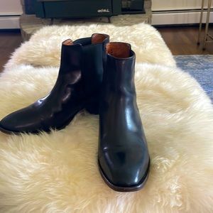 Frye black leather boots  8